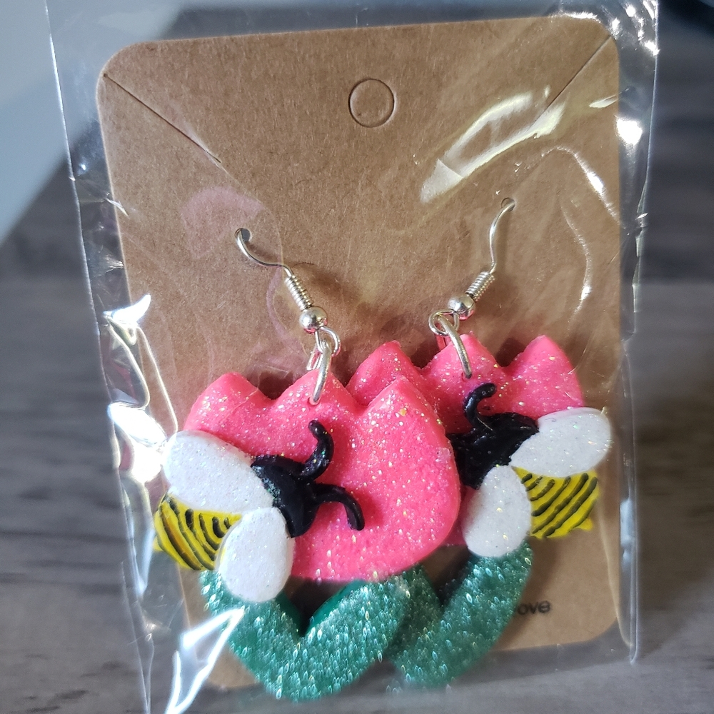 Pink rose with bumble bee hypoallergenic NEW earrings handmade